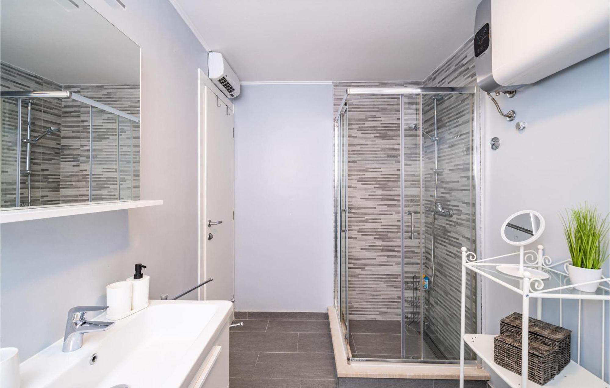 Nice Apartment In Dubrovnik With Kitchen Exteriér fotografie